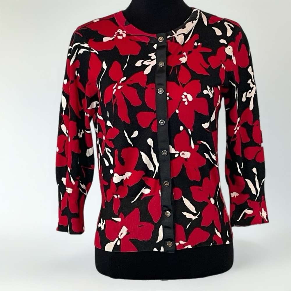 Anne Klein Black and Red Floral 3/4 Sleeve Knit Top